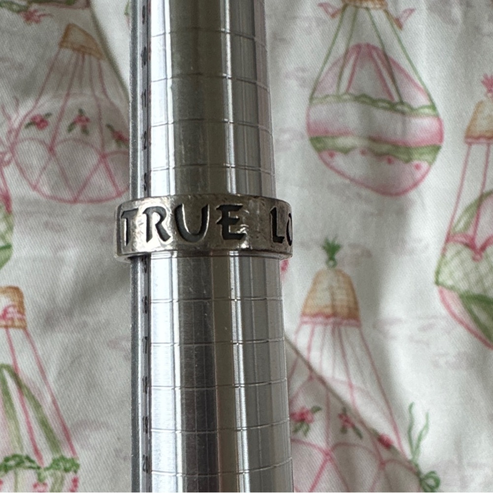 Silver 'True Love Waits” ring
